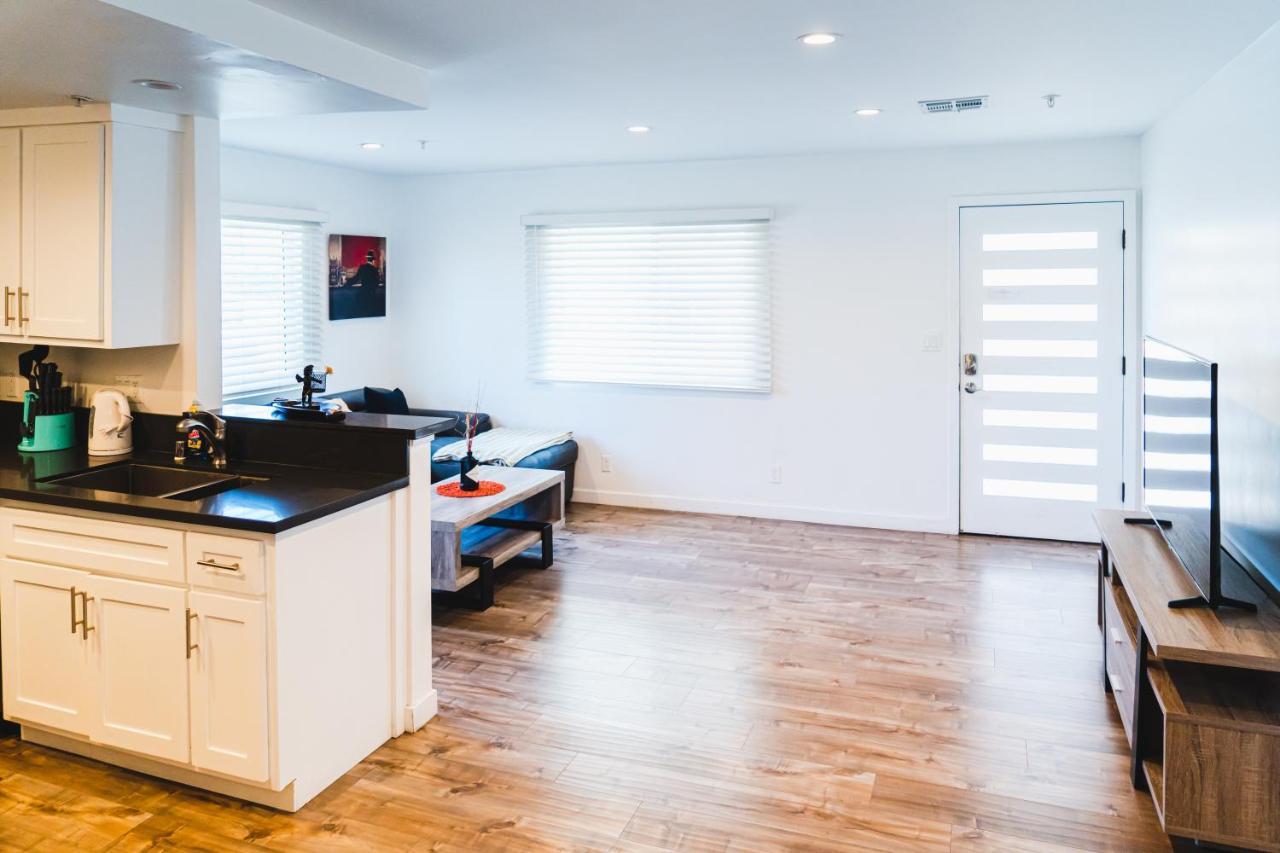 Modern Remodeled 1-Bedroom Close To Hollywood Walk Of Fame With Parking Los Angeles Exterior photo