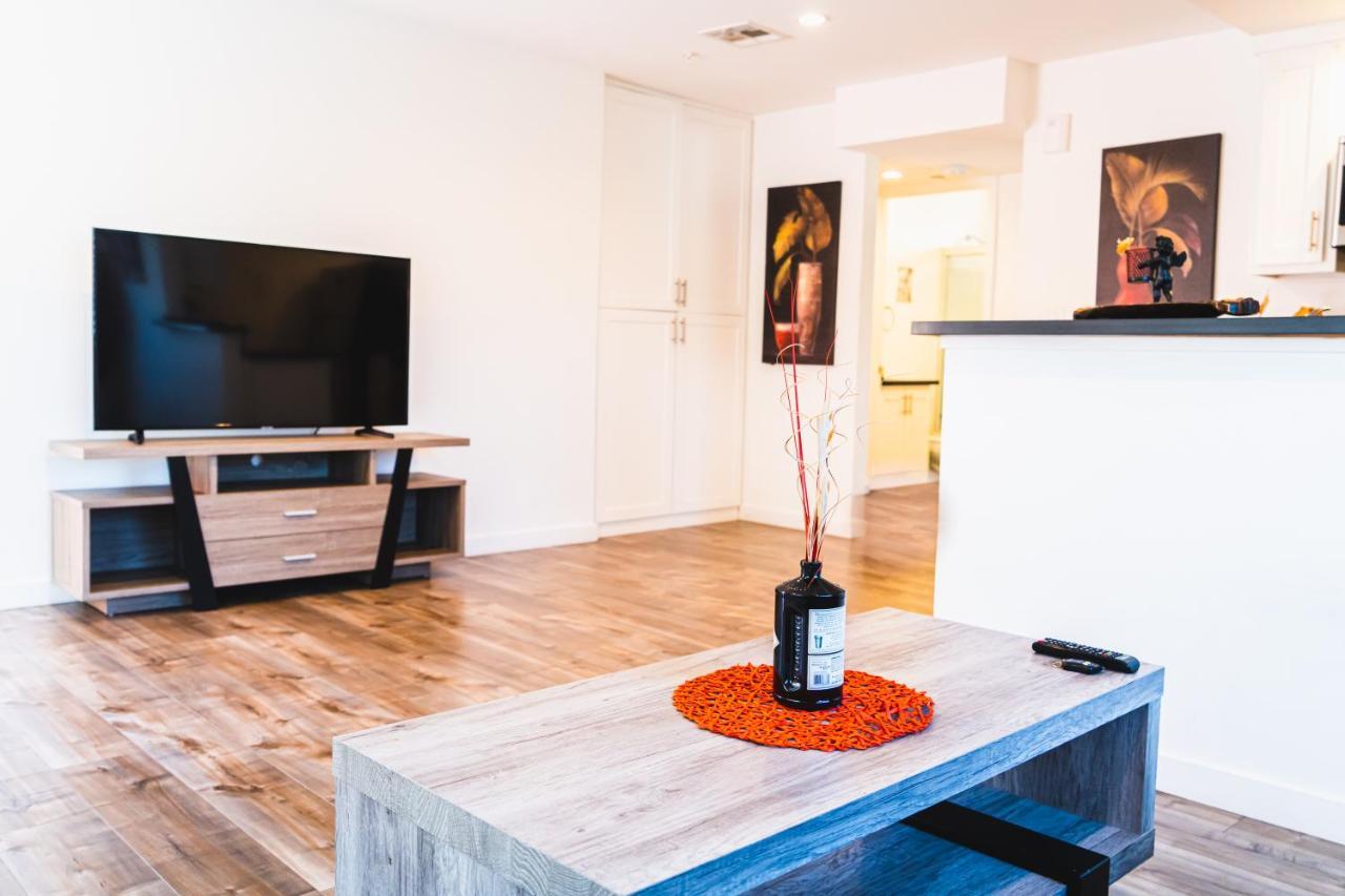 Modern Remodeled 1-Bedroom Close To Hollywood Walk Of Fame With Parking Los Angeles Exterior photo